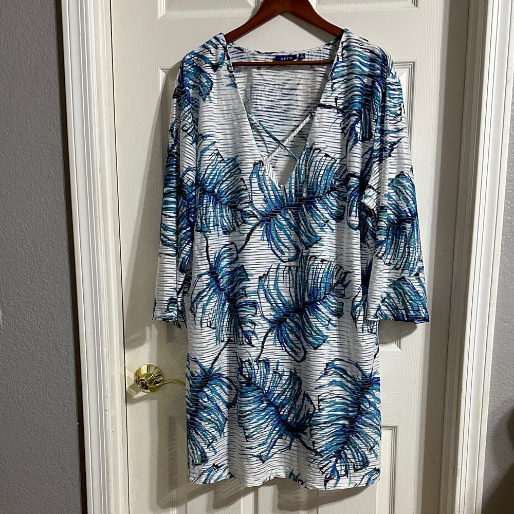 APT 9 women’s swimsuit cover up size 3X Apartment 9 Coverup